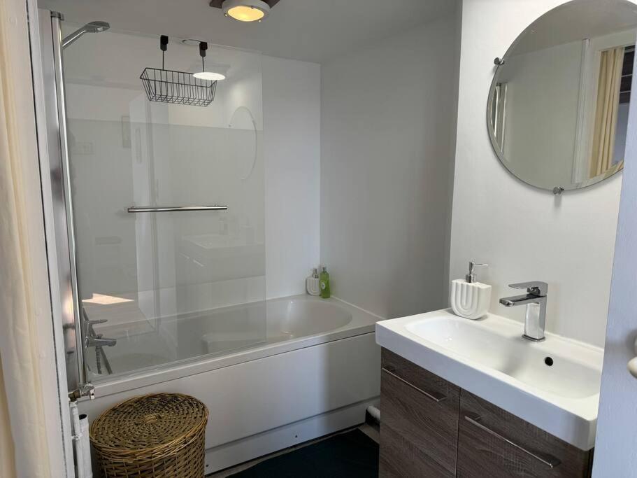 Ღ L'Entr'Act • Au Coeur De Ville Et Du Vieux Port La Rochelle  Ngoại thất bức ảnh