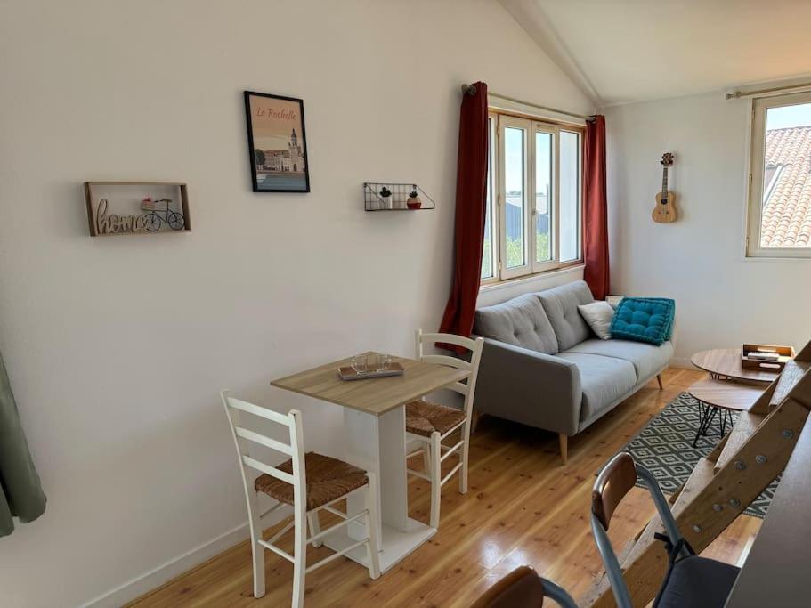 Ღ L'Entr'Act • Au Coeur De Ville Et Du Vieux Port La Rochelle  Ngoại thất bức ảnh